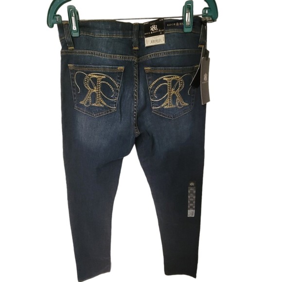 ROCK & REPUBLIC Size 8 Mid Rise Skinny Berlin Jeans White Denim NWT $88‎ - Picture 2 of 9